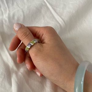 Fun Acrylic vintage ring